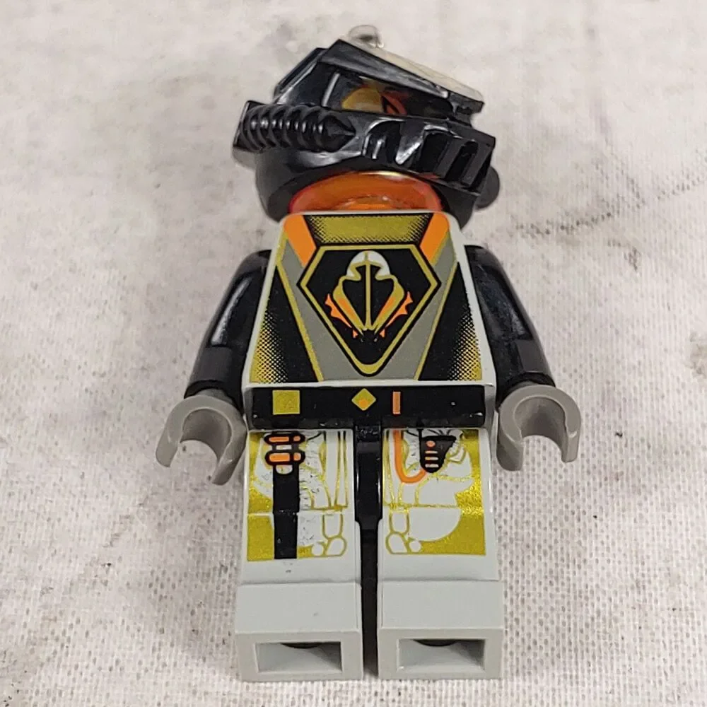 NO CHAIN - Lego Minifigure 1996 Alpha Draconis - KEYCHAIN - Gray Overlord sp045